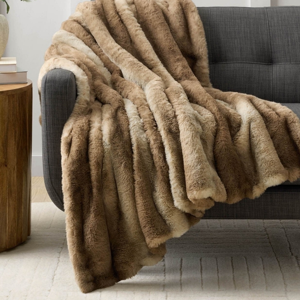 Member's Mark Luxury Taupe Chinchilla Faux Fur Throw 60"x70"